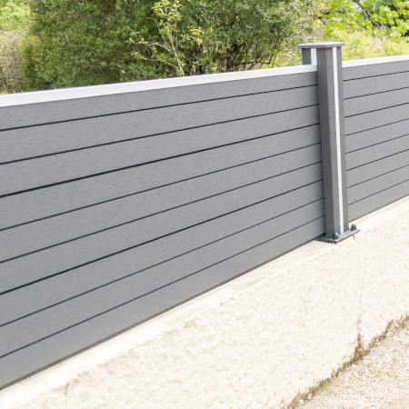 Clôture grise