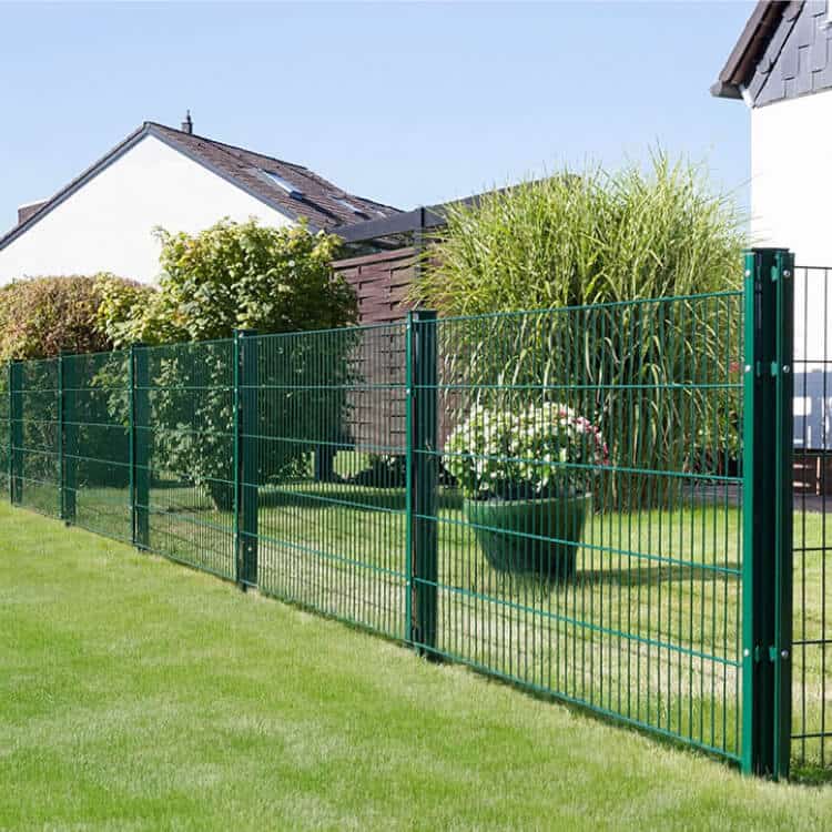 Panneaux de grillage rigide vert mousse