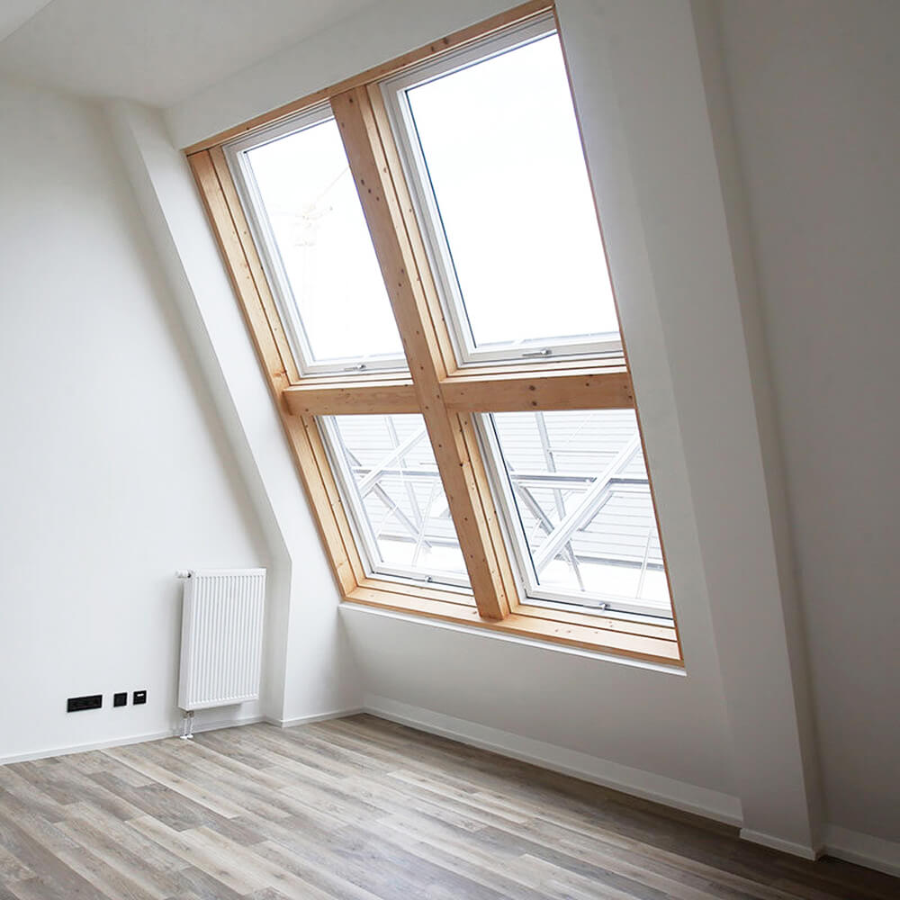 Fenêtre de toit Roto R6 en bois