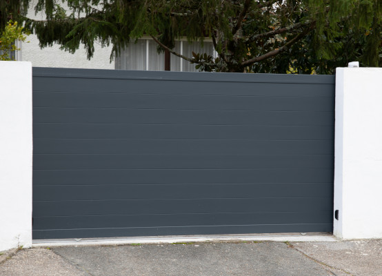 portail coulissant anthracite
