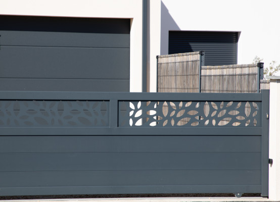 portail coulissant anthracite