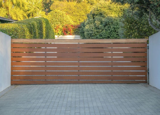 Portail alu imitation bois