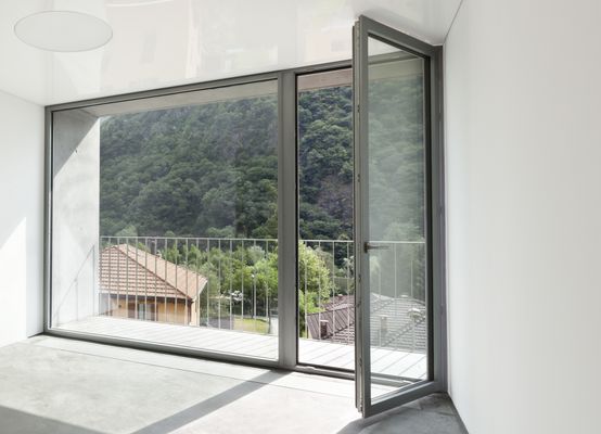 Porte-fenêtre avec poignée