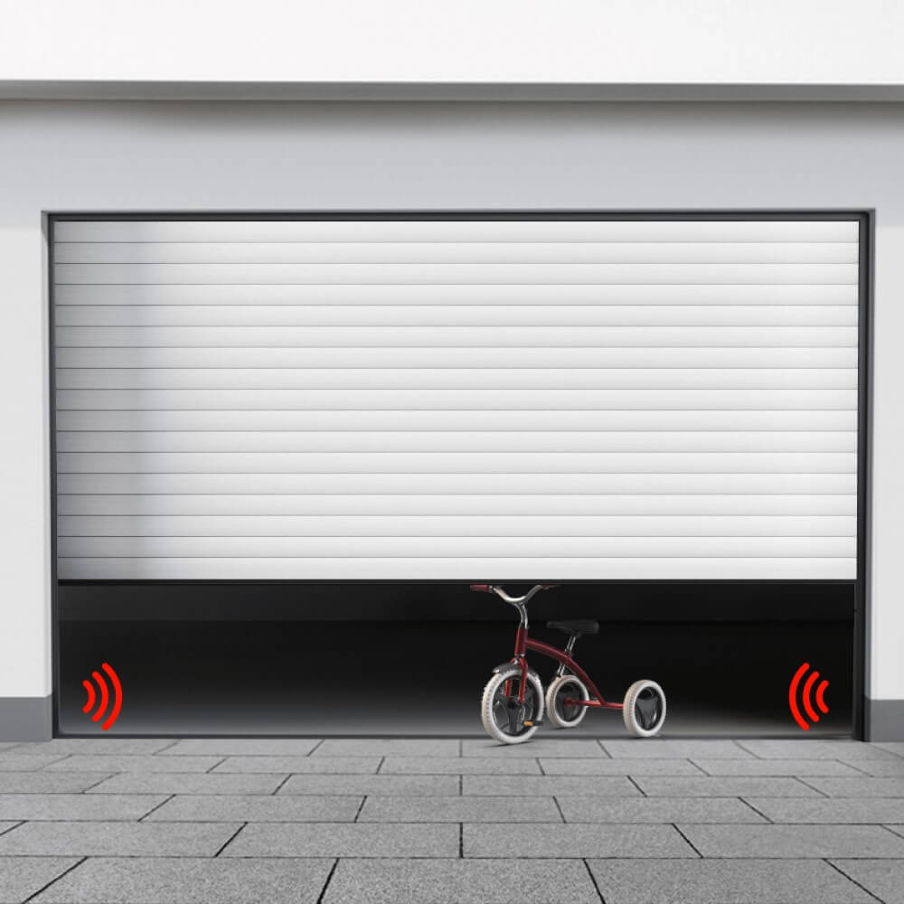 Porte de garage enroulable avec cellules photoélectriques
