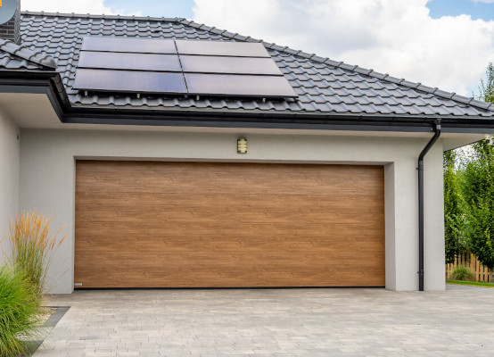 porte de garage aspect bois moderne