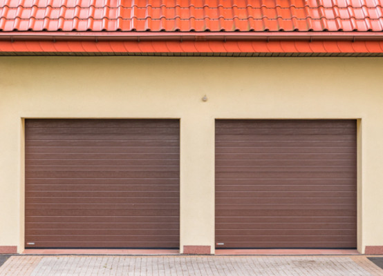 porte de garage marron