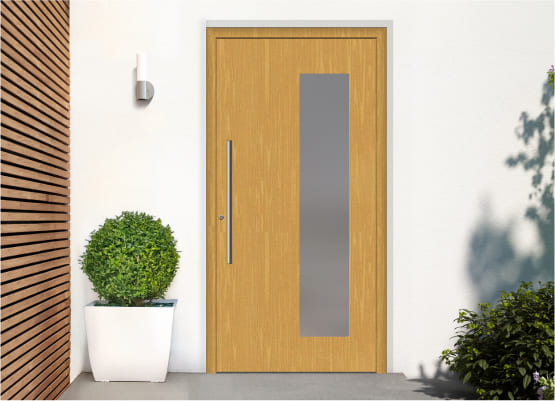 Verre ornemental sur porte d'entrée en bois