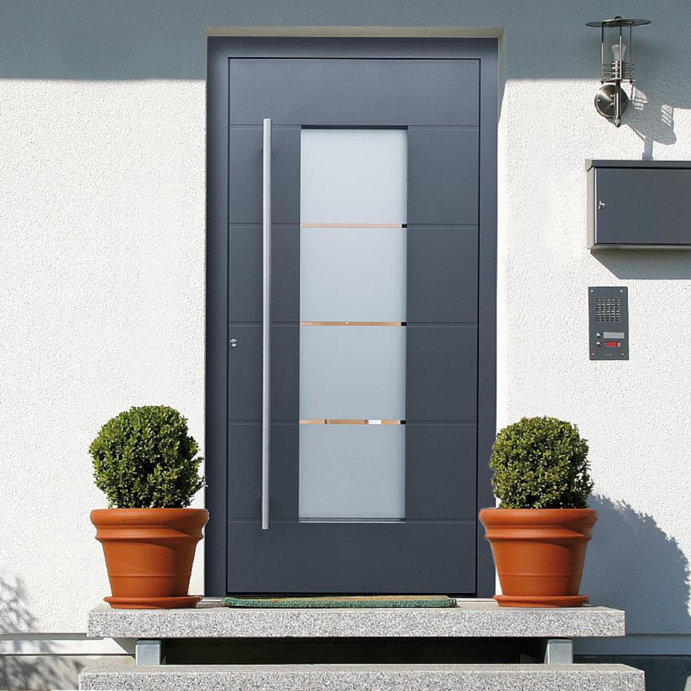 Porte extérieure noire