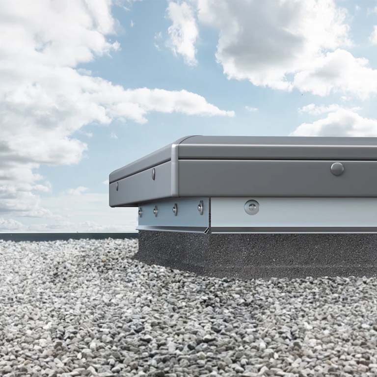 Puits de lumière sur toit plat