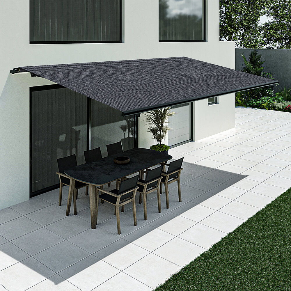 Terrasse avec store banne anthracite